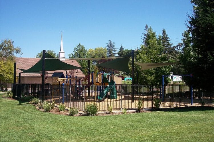 5 Best Uses of Shade Sails in Orange County, California